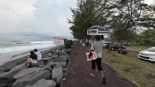 Jalan Sore di Pantai Masceti Gianyar