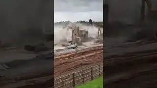 Watch as we remove a 4,000 tonne, two-span bridge over the M42 