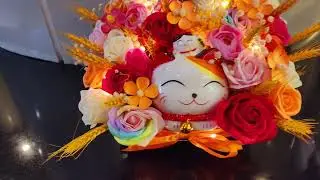 Fortune Cat Floral