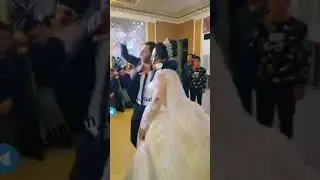 Toʻyindan juda ham xursand kuyov