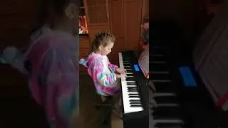 Хоровод на солнышке А. ЖИЛИНСКИС ТАЕ 8,5 ЛЕТ