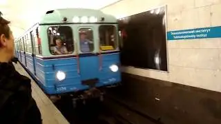 Ретропоезд на Технологическом институте