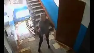 Веселая соседка.