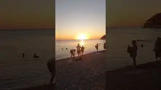 ДИВНОМОРСКОЕ🤔 ПЛЯЖ НА ЗАКАТЕ 
