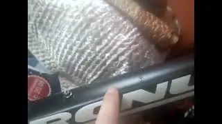 защищаем велосипед простым скотчем