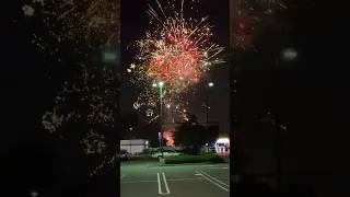 Grocery Store Parking Lot! 💥 💥 There must be a big sale going on.  🇺🇸🍔 🌭 🍺 🍉