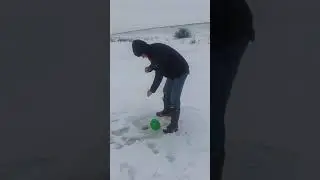 Как Заблоцкий Геннадий словил щуку!!! (с. Лещин, Житомирская область)
