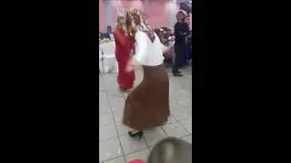 Türbanlı güzel döktürüyor