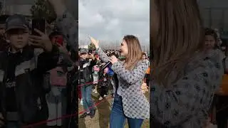 Sevinch Ismoilova - Qashqadaryoda. Muxlislar qurshovida.