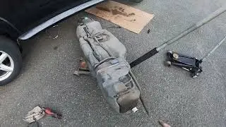 How to Replace a Fuel Pump - 2002-2010 Ford Explorer/Mercury Mountaineer  (COMPLETE GUIDE)