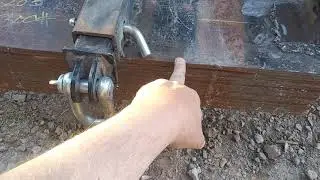 Three point weight made from junk