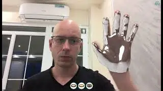 Instant WebAR Glove Virtual Try On (VTO) Example by GEENEE