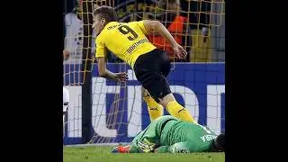İmmobile Muslera'yı sakat bırakıyor 😅🦅