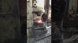 Forging Giant Iron Bolt! #cool #blacksmith #forging #metal #amazing #wow #skills