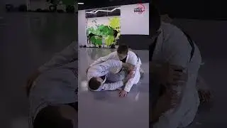 Вариант армбар (рычаг локтя) в БЖЖ 