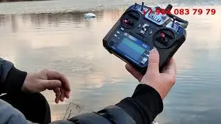 Прикормочный кораблик ХАСКИ ДВУХ БУНКЕРНЫЙ НА ВОДЕ С ГЛУБИНОМЕРОМ!!!