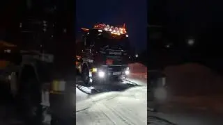 Вот этим ребятам надо лайки ставить, а не тем что жопой вертят