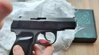 Аномалия среди пистолетов Макаровых  #оружие #обзор #история #gun #факты #makar #вов #cccp #подарок