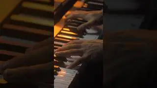 Learning piano… 🎹 #aphextwin #avril14th #piano