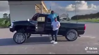 This is the funniest shit I’ve seen in a minute on TikTok 🤣