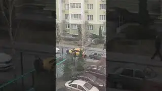 М’яч на дереві футбол буває різним