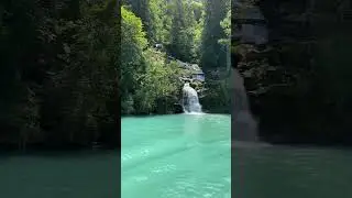 A beautiful waterfall in Switzerland 🇨🇭