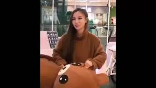 Gấu Lầy Phát Tờ Rơi