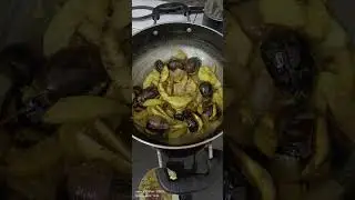 #potatorecipe #tastyfood #indiantastyfood #indianfood #incredibleindia #brinjalfry  #eggplant