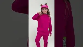 Яркий розовый костюм 💫 