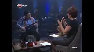 Aysun Gültekin - Baba Bugün Dağlar Yeşil Boyandı