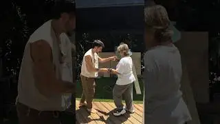 Practicando pal video jajaja yo creyendo que le enseño pero la profesora siempre ha sido ella
