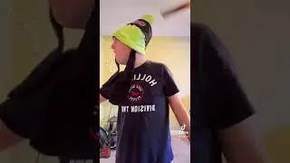 Goofy beats up Donald 