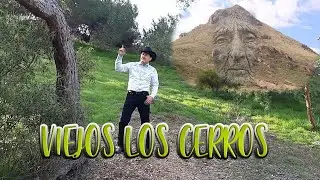 VIEJOS LOS CERROS - EL CHACAL DE LA SIERRA