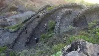 Santo Antão: Serpentinenwege von der Bordeira de Norte nach Chã de Morte