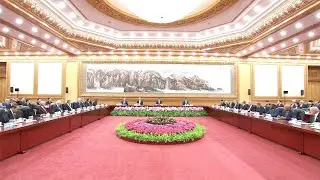 شي جين بينغ: إن الصداقة أمر مهم ولن يتحقق السلام في العالم من دون الصداقة فيه