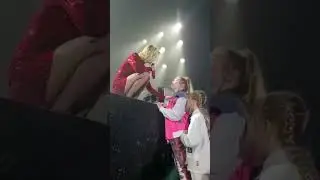 Не описать словами, какая у Полины любовь к детям 😢❤😊