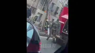 В жилом доме в Баку вспыхнул пожар