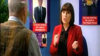 Touch Me, I'm Karen Taylor   S02E06