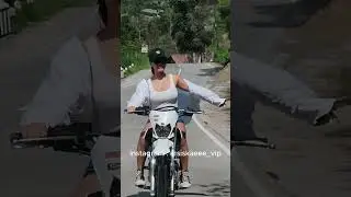 Riding Bike Bareng Siskaeee Yuk......
