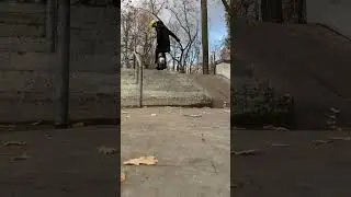 Лестница задом на моноколесе
