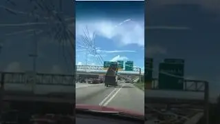 😮#viral Trucking Accident Caught on 🎥