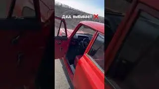 москвич СССР на трамплине 