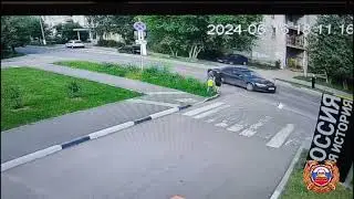 В Твери мотоциклист сбил девочку, которая перебегала дорогу
