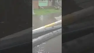 Tрубу ночью прорвало по ул.Абая возле Сокола 