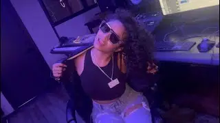 Brooklyn Queen “Put It On The Floor” Freestyle