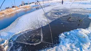 TONS OF FISH IN A PUDDLE RIGHT IN THE VILLAGE!!! Spider-lift fishing in the Siberian wilderness. ...