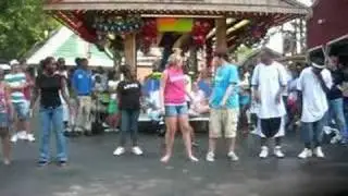 White People Can Crank Dat Soulja Boy Too!