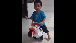 Kids Vespa Jumping