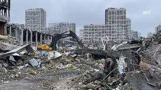 Destroyed Buildings In Kyiv, Tank Trappers on Maydan as Russia Leaves Mass Graves Behind