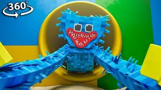 Escaping from HUGGY WUGGY in Minecraft VR!